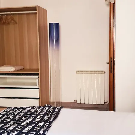 La Petite - *